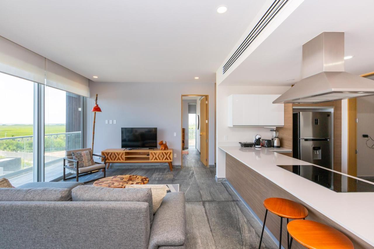 Ocean View Condo - Beach, Pool & Jacuzzi! Канкун Экстерьер фото
